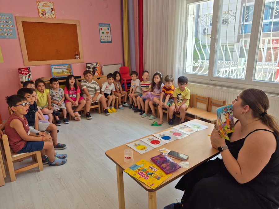 Sınıfta hikâye saati